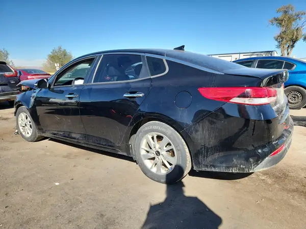 5XXGT4L38JG237435 2018 KIA OPTIMA - Image 2