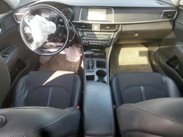 5XXGT4L38JG240948 2018 KIA OPTIMA - Image 8