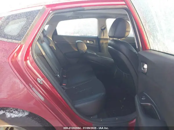 5XXGT4L38JG241050 2018 KIA OPTIMA - Image 8