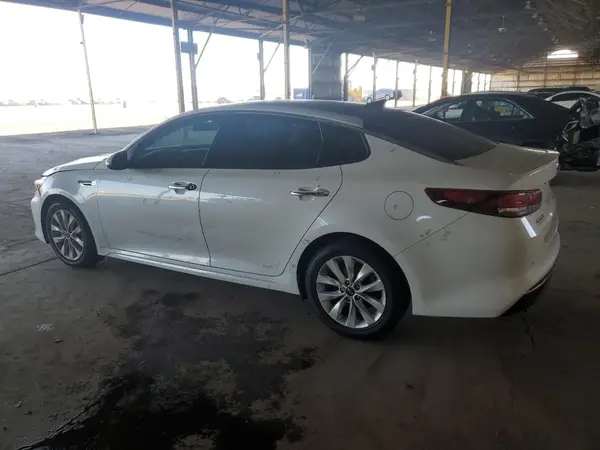 5XXGT4L38JG241145 2018 KIA OPTIMA - Image 2