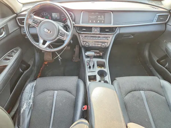 5XXGT4L38JG242165 2018 KIA OPTIMA - Image 8