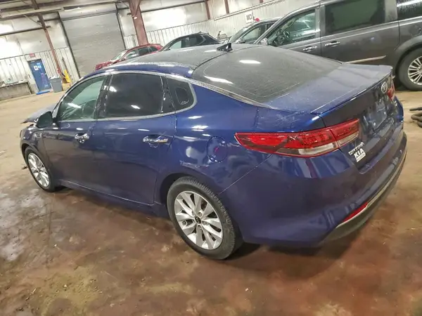 5XXGT4L38JG242327 2018 KIA OPTIMA - Image 2