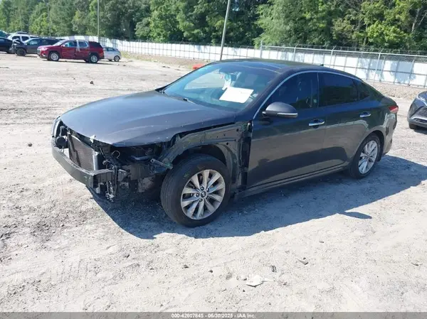 5XXGT4L38JG244840 2018 KIA OPTIMA - Image 2