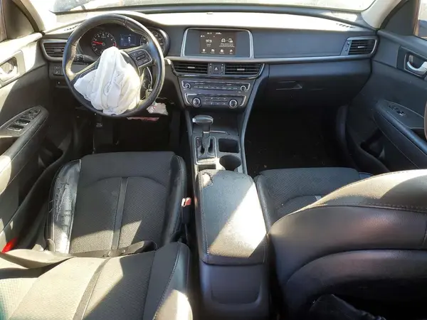 5XXGT4L38JG245874 2018 KIA OPTIMA - Image 8