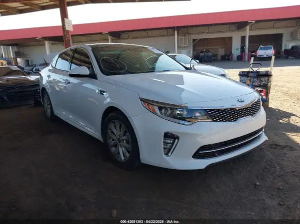 5XXGT4L38JG247009 2018 KIA OPTIMA - Image 1