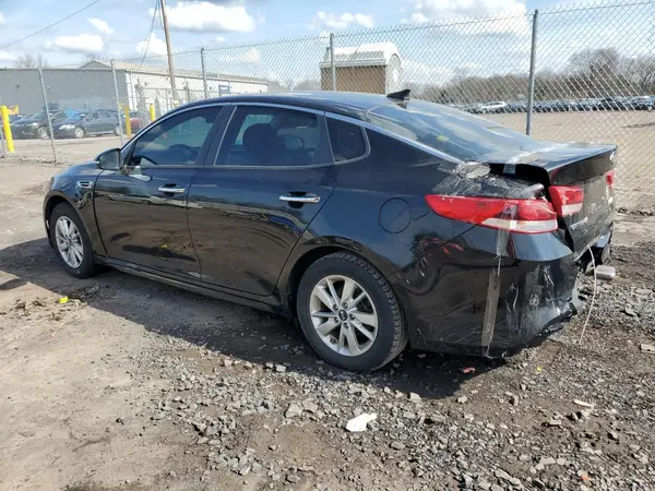5XXGT4L38JG247205 2018 KIA OPTIMA - Image 2
