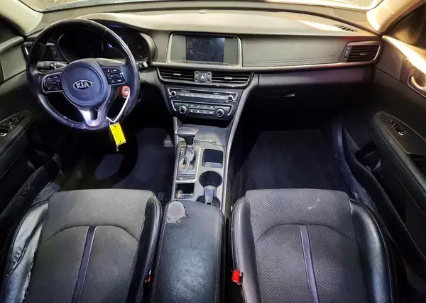 5XXGT4L38JG248807 2018 KIA OPTIMA - Image 8