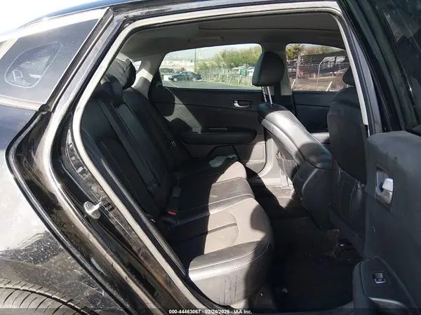 5XXGT4L38JG251965 2018 KIA OPTIMA - Image 8