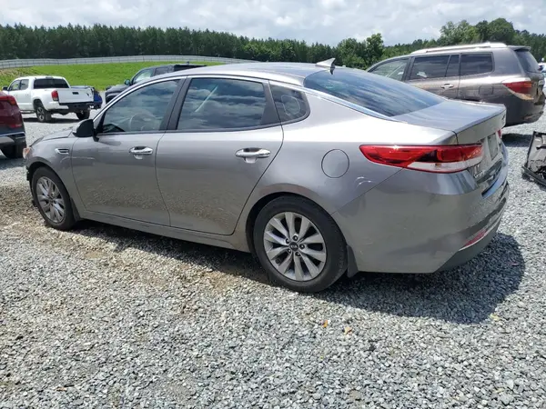 5XXGT4L38JG252291 2018 KIA OPTIMA - Image 2