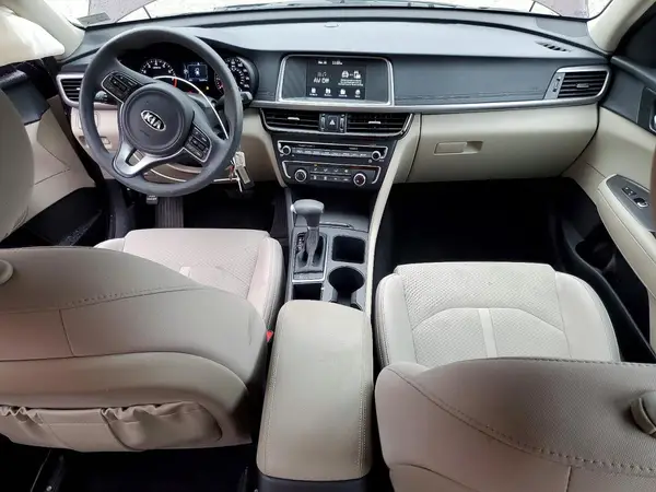 5XXGT4L38JG254901 2018 KIA OPTIMA - Image 8