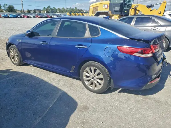 5XXGT4L38JG256597 2018 KIA OPTIMA - Image 2