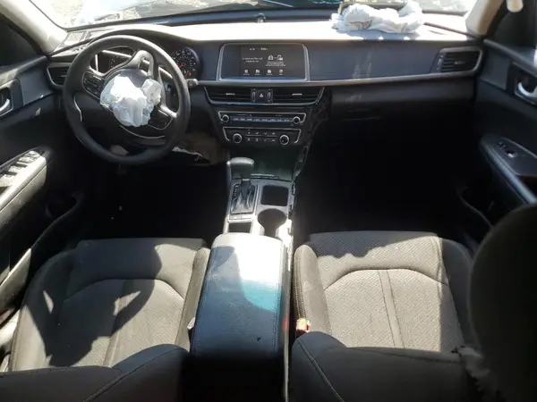 5XXGT4L38JG258625 2018 KIA OPTIMA - Image 8