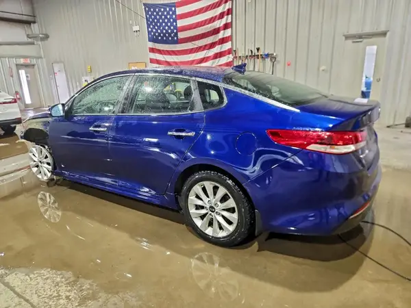 5XXGT4L38JG262044 2018 KIA OPTIMA - Image 2