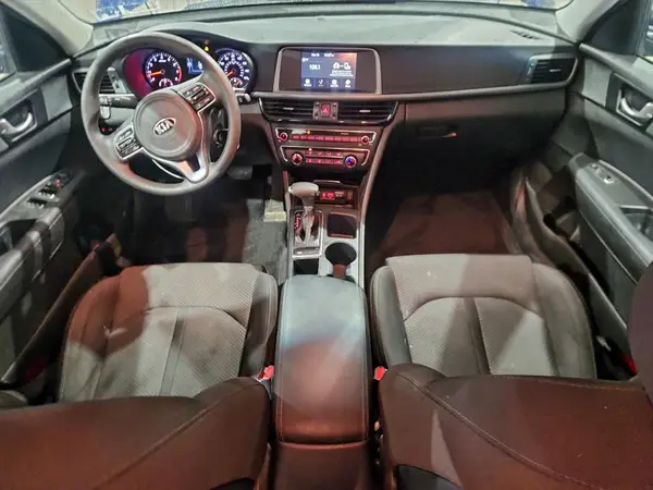 5XXGT4L38JG262044 2018 KIA OPTIMA - Image 8