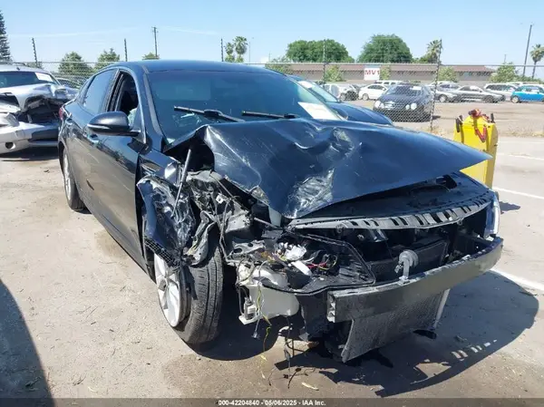 5XXGT4L38JG263243 2018 KIA OPTIMA - Image 1