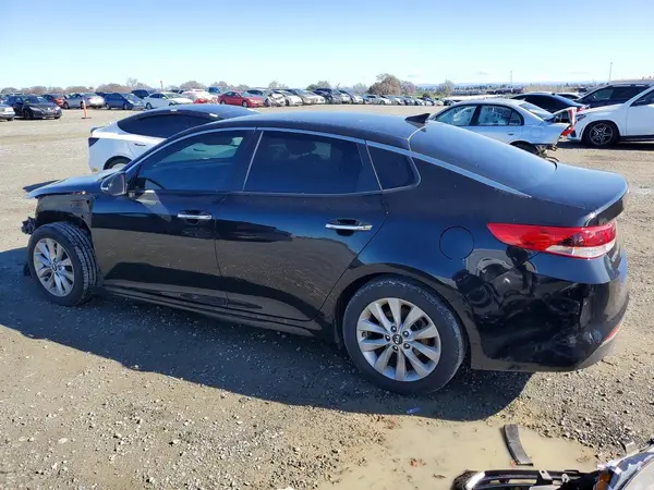 5XXGT4L38JG263534 2018 KIA OPTIMA - Image 2