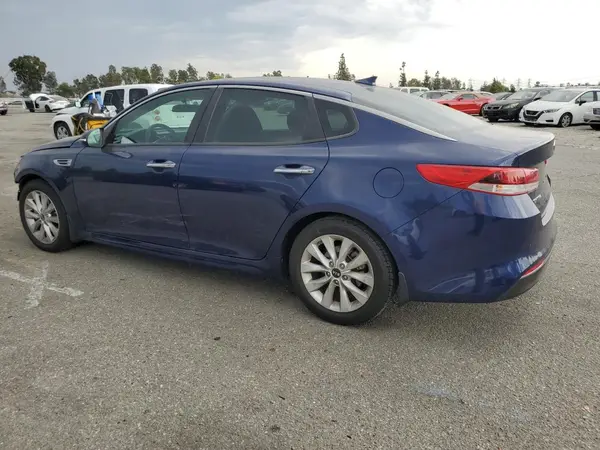 5XXGT4L38JG263985 2018 KIA OPTIMA - Image 2