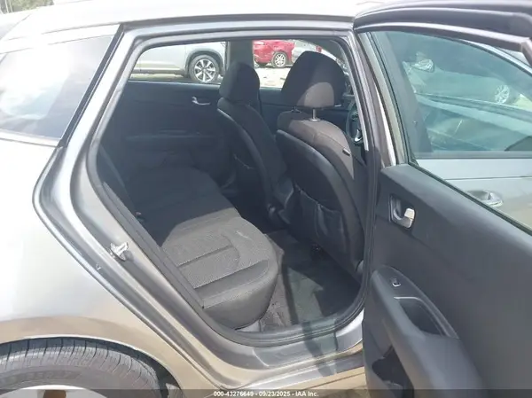 5XXGT4L38JG264487 2018 KIA OPTIMA - Image 8