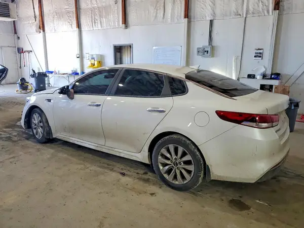 5XXGT4L38JG264554 2018 KIA OPTIMA - Image 2