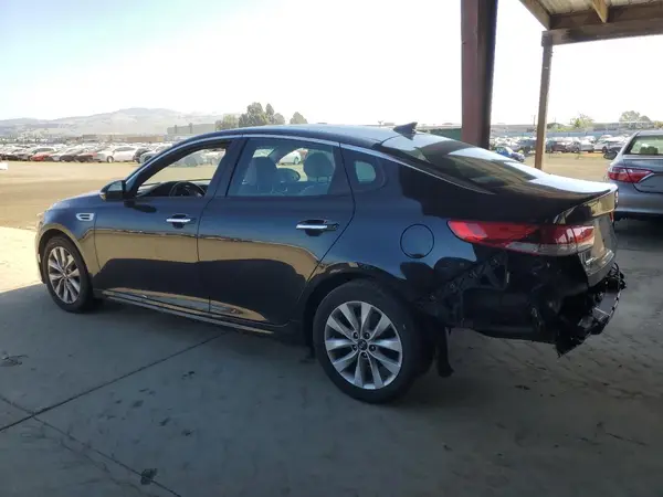 5XXGT4L38JG266630 2018 KIA OPTIMA - Image 2