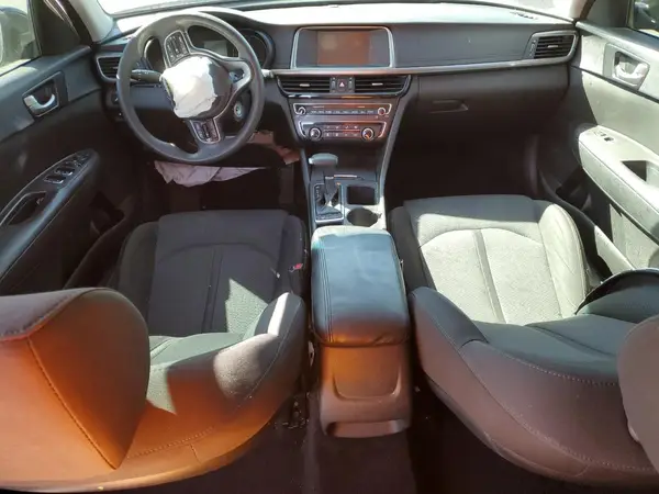 5XXGT4L38JG270077 2018 KIA OPTIMA - Image 8