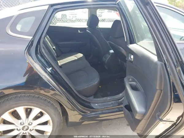 5XXGT4L38JG270483 2018 KIA OPTIMA - Image 8