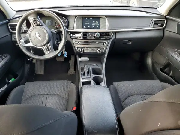 5XXGT4L38JG272363 2018 KIA OPTIMA - Image 8