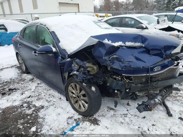 5XXGT4L38JG272816 2018 KIA OPTIMA - Image 1