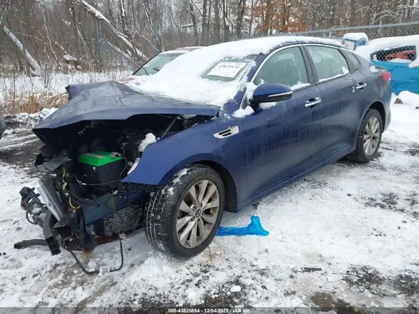 5XXGT4L38JG272816 2018 KIA OPTIMA - Image 2