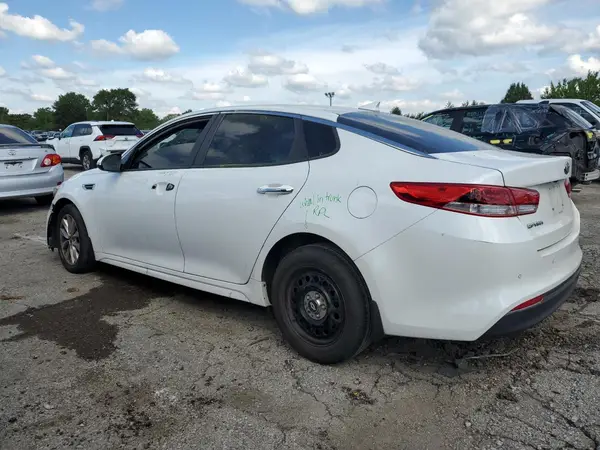 5XXGT4L38JG273383 2018 KIA OPTIMA - Image 2