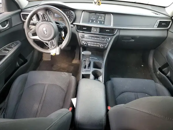 5XXGT4L38JG273383 2018 KIA OPTIMA - Image 8