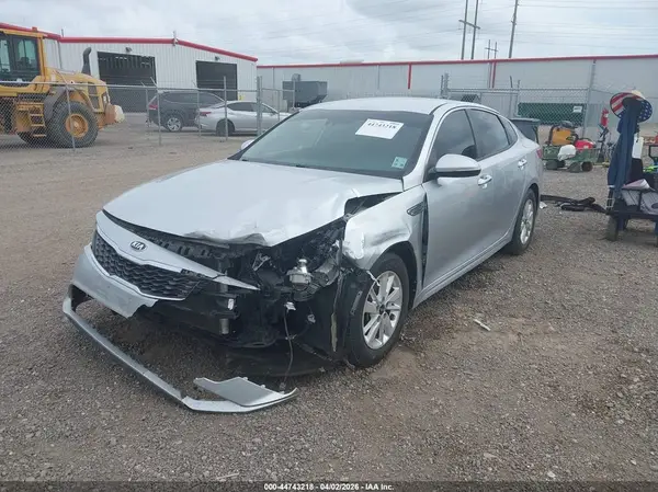 5XXGT4L38KG276883 2019 KIA OPTIMA - Image 2