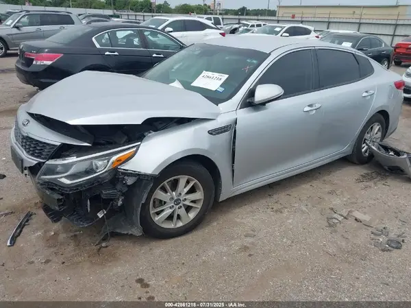 5XXGT4L38KG279203 2019 KIA OPTIMA - Image 2