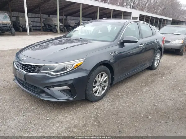 5XXGT4L38KG279525 2019 KIA OPTIMA - Image 2