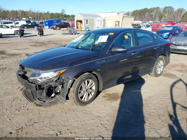 5XXGT4L38KG280867 2019 KIA OPTIMA - Image 2