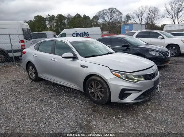 5XXGT4L38KG282053 2019 KIA OPTIMA - Image 1