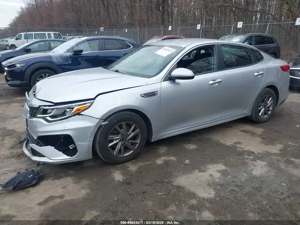 5XXGT4L38KG282120 2019 KIA OPTIMA - Image 2