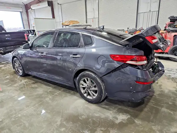 5XXGT4L38KG282179 2019 KIA OPTIMA - Image 2