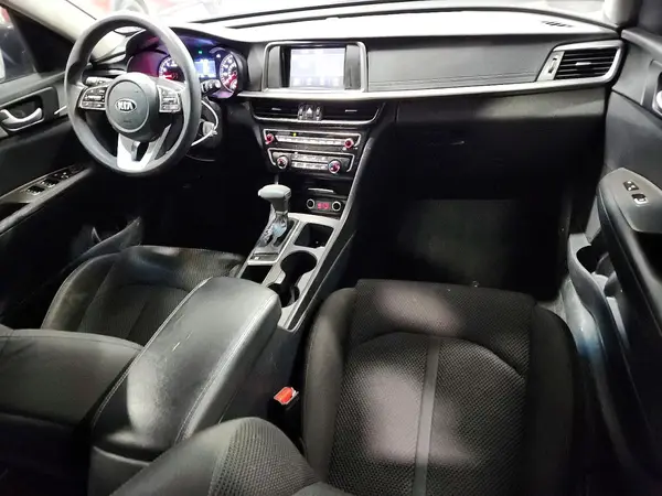 5XXGT4L38KG282179 2019 KIA OPTIMA - Image 8