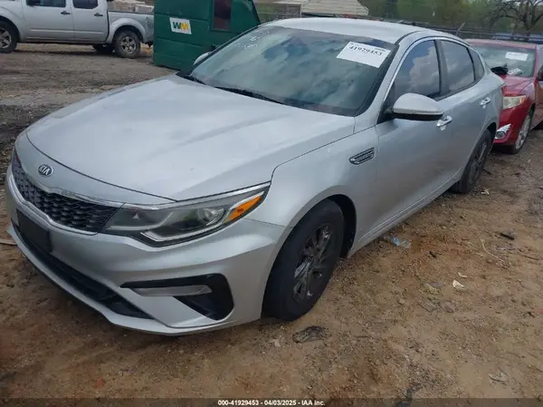 5XXGT4L38KG282523 2019 KIA OPTIMA - Image 2