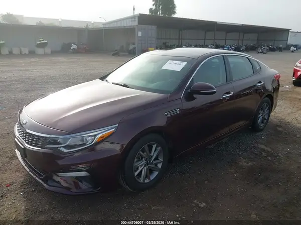 5XXGT4L38KG283753 2019 KIA OPTIMA - Image 2