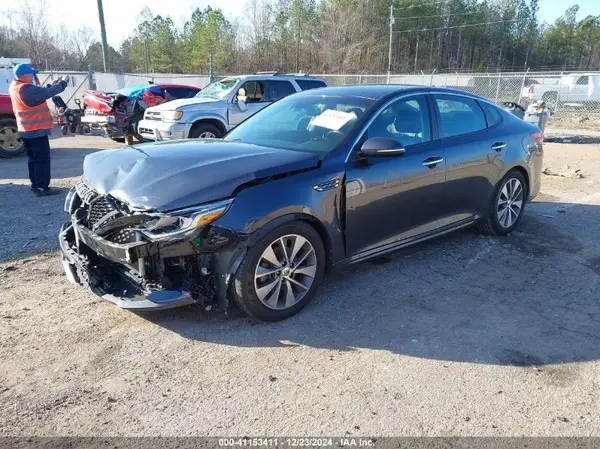 5XXGT4L38KG283896 2019 KIA OPTIMA - Image 2
