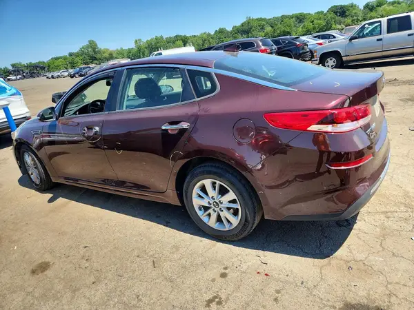 5XXGT4L38KG284143 2019 KIA OPTIMA - Image 2
