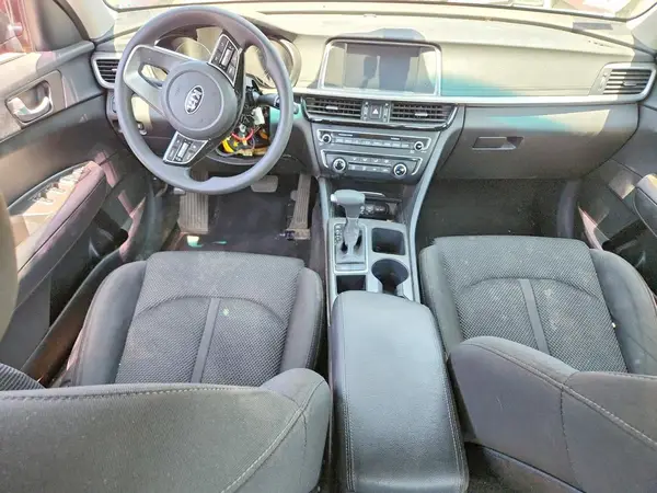 5XXGT4L38KG284143 2019 KIA OPTIMA - Image 8