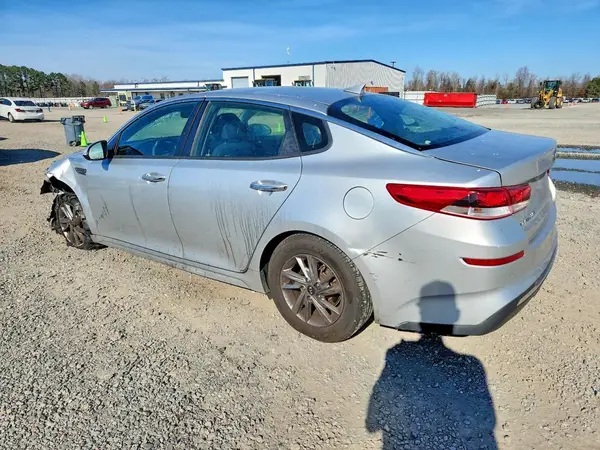 5XXGT4L38KG284790 2019 KIA OPTIMA - Image 2