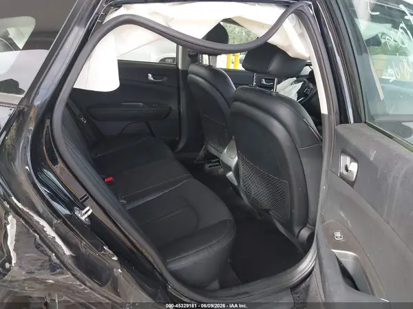 5XXGT4L38KG287043 2019 KIA OPTIMA - Image 8