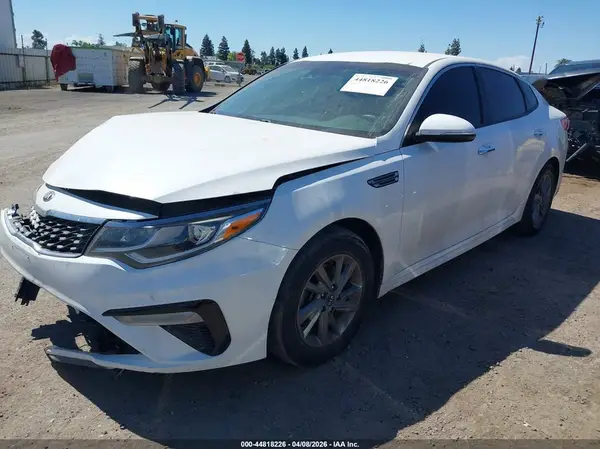 5XXGT4L38KG288225 2019 KIA OPTIMA - Image 2