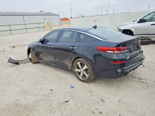 5XXGT4L38KG288726 2019 KIA OPTIMA - Image 2