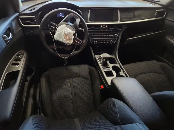 5XXGT4L38KG290752 2019 KIA OPTIMA - Image 8