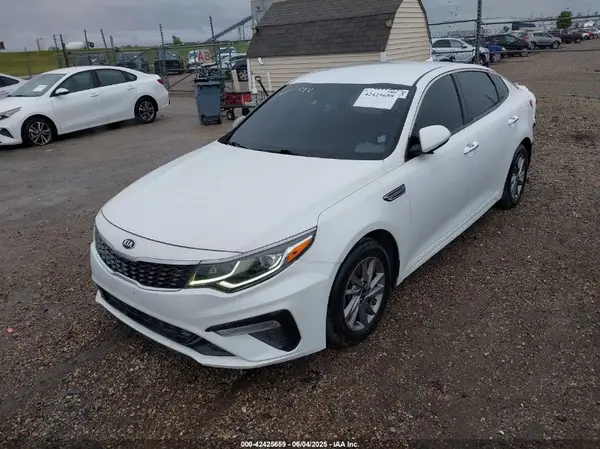 5XXGT4L38KG291769 2019 KIA OPTIMA - Image 2